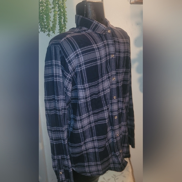 Abercrombie and Fitch Blue Plaid Shirt L - Picture 3 of 5